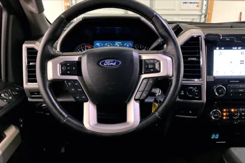 More photos of 2018 Ford Super Duty F-350 SRW LARIAT at Bob Ruth Ford Dillsburg, PA