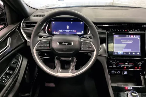 More photos of 2023 Jeep Grand Cherokee L Altitude at Bob Ruth Ford Dillsburg, PA