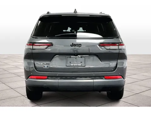 More photos of 2023 Jeep Grand Cherokee L Altitude at Bob Ruth Ford Dillsburg, PA