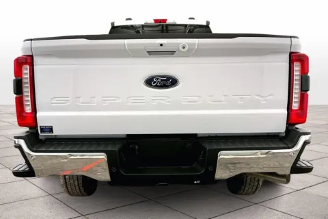 More photos of 2026 Ford Super Duty F-250 SRW LARIAT at Bob Ruth Ford Dillsburg, PA