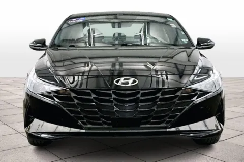 Another view of 2022 Hyundai Elantra SEL for sale in Dillsburg, PA at Bob Ruth Ford Dillsburg