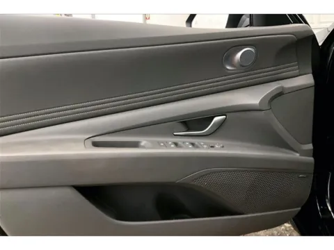 Black 2022 Hyundai Elantra SEL for sale in Dillsburg, PA