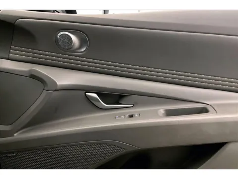 Photos of 2022 Hyundai Elantra SEL for sale in Dillsburg, PA at Bob Ruth Ford Dillsburg