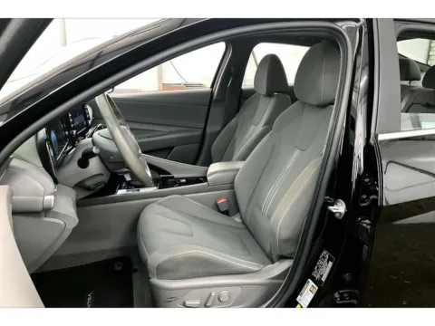 Another view of 2022 Hyundai Elantra SEL for sale in Dillsburg, PA at Bob Ruth Ford Dillsburg