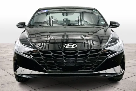 Another view of 2022 Hyundai Elantra SEL for sale in Dillsburg, PA at Bob Ruth Ford Dillsburg