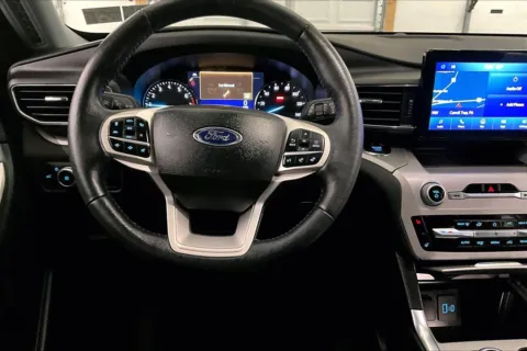 More photos of 2023 Ford Explorer XLT at Bob Ruth Ford Dillsburg, PA