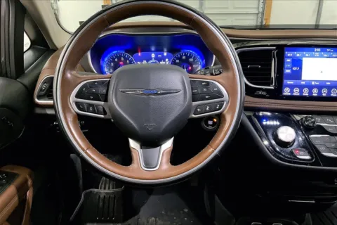 More photos of 2018 Chrysler Pacifica Limited at Bob Ruth Ford Dillsburg, PA