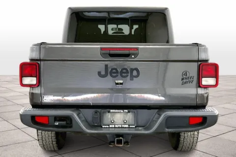 More photos of 2021 Jeep Gladiator Willys at Bob Ruth Ford Dillsburg, PA