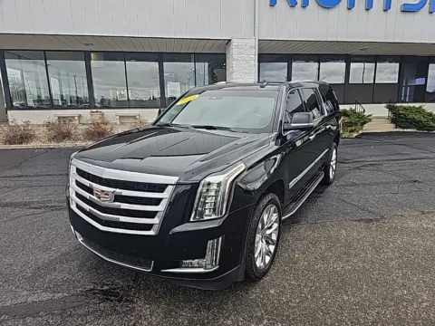 Black 2019 Cadillac Escalade ESV Luxury for sale in Muncie, IN