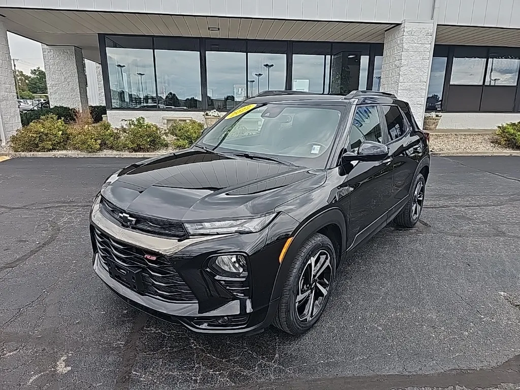 Black 2022 Chevrolet TrailBlazer RS for sale in Muncie, IN