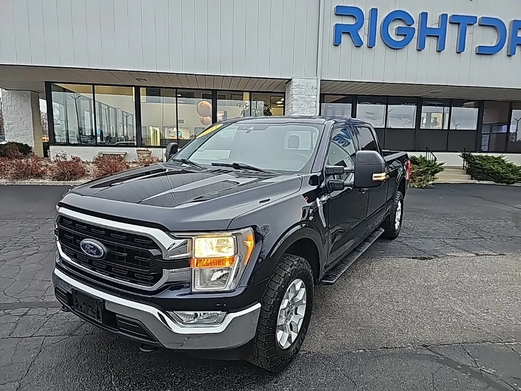 2021 Ford F-150 XLT's photo