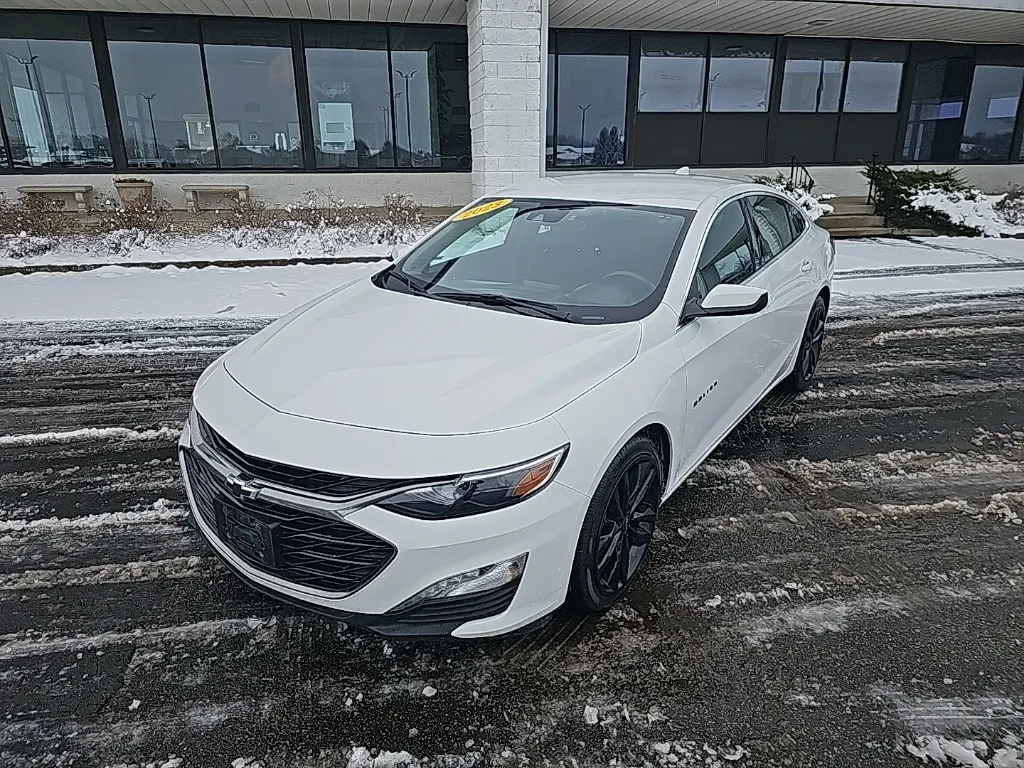 2023 Chevrolet Malibu LT for sale in Muncie, IN