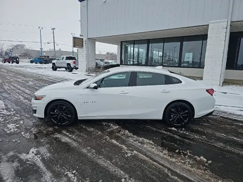 More photos of 2023 Chevrolet Malibu LT at RightDrive Muncie, IN