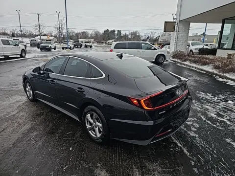 More photos of 2023 Hyundai Sonata SE at RightDrive Muncie, IN
