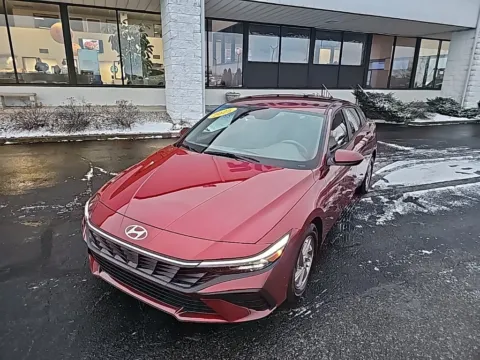 Red 2025 Hyundai Elantra SE for sale in Muncie, IN