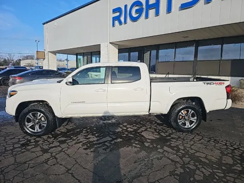 More photos of 2019 Toyota Tacoma SR5 at RightDrive Muncie, IN