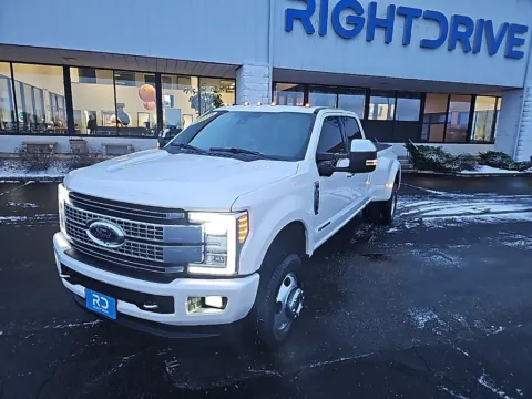 White 2018 Ford F-350SD Platinum for sale in Muncie, IN