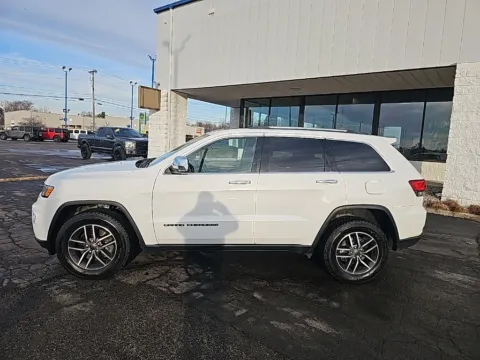 More photos of 2021 Jeep Grand Cherokee Limited at RightDrive Muncie, IN