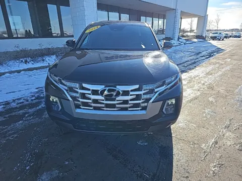 Photos of 2024 Hyundai Santa Cruz SEL for sale in Muncie, IN at RightDrive Muncie