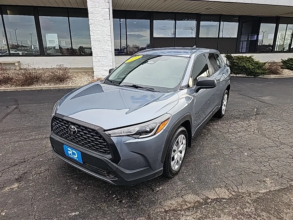 2023 Toyota Corolla Cross L's photo