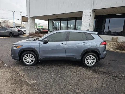 More photos of 2023 Toyota Corolla Cross L at RightDrive Muncie, IN
