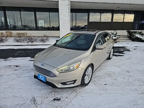 White 2017 Ford Focus Titanium for sale in Muncie, IN