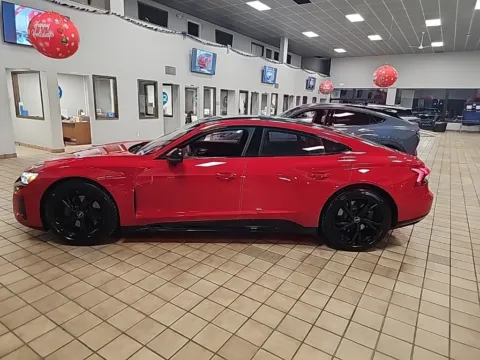 More photos of 2022 Audi e-tron GT Prestige at RightDrive Muncie, IN