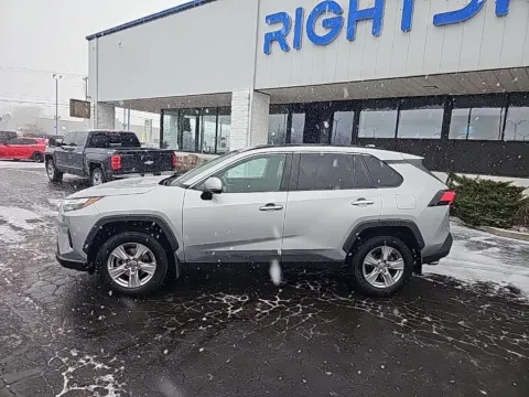 More photos of 2022 Toyota RAV4 XLE at RightDrive Muncie, IN