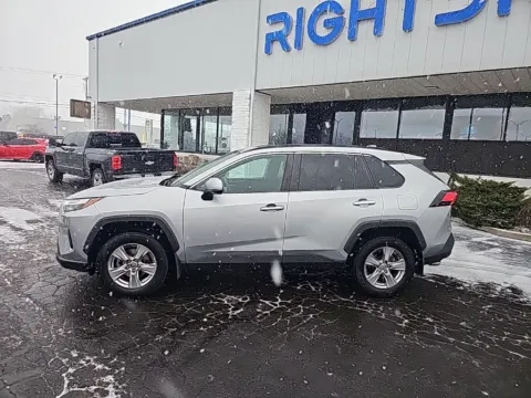 More photos of 2022 Toyota RAV4 XLE at RightDrive Muncie, IN