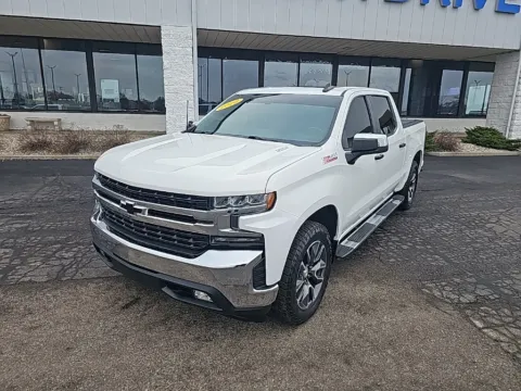 White 2020 Chevrolet Silverado 1500 LT for sale in Muncie, IN