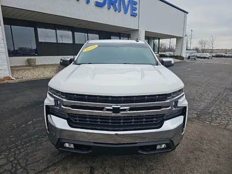 Photos of 2020 Chevrolet Silverado 1500 LT for sale in Muncie, IN at RightDrive Muncie