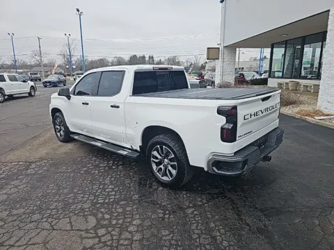 More photos of 2020 Chevrolet Silverado 1500 LT at RightDrive Muncie, IN