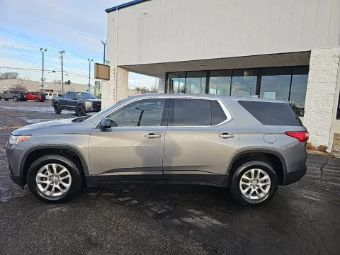 More photos of 2021 Chevrolet Traverse LS at RightDrive Muncie, IN