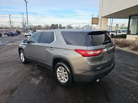 More photos of 2021 Chevrolet Traverse LS at RightDrive Muncie, IN