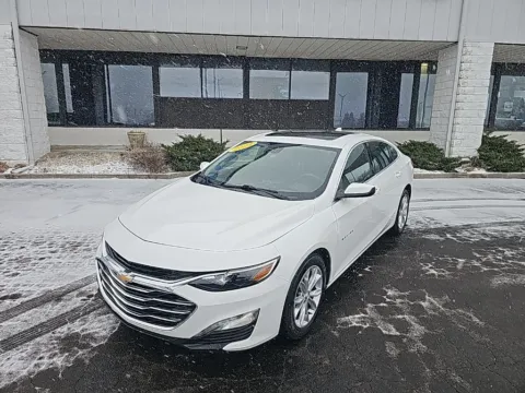 White 2024 Chevrolet Malibu LT for sale in Muncie, IN