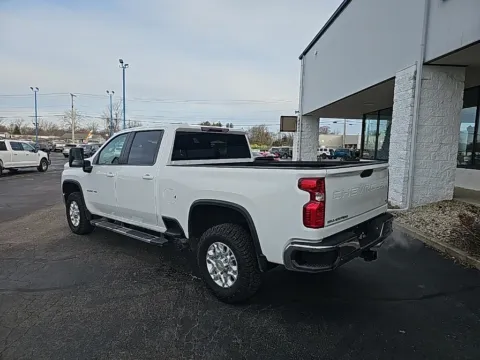 More photos of 2023 Chevrolet Silverado 2500HD LT at RightDrive Muncie, IN