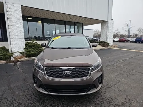 Photos of 2020 Kia Sorento LX for sale in Muncie, IN at RightDrive Muncie