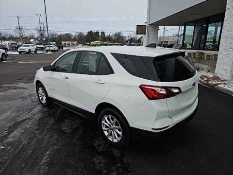 More photos of 2019 Chevrolet Equinox LS at RightDrive Muncie, IN