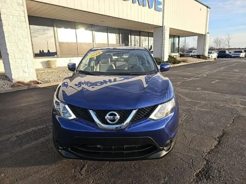 Photos of 2018 Nissan Rogue Sport S for sale in Muncie, IN at RightDrive Muncie