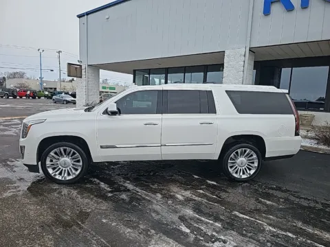 More photos of 2017 Cadillac Escalade ESV Platinum Edition at RightDrive Muncie, IN