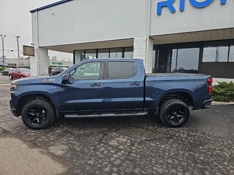 More photos of 2020 Chevrolet Silverado 1500 LT Trail Boss at RightDrive Muncie, IN