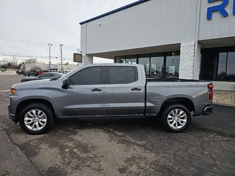 More photos of 2022 Chevrolet Silverado 1500 LTD Custom at RightDrive Muncie, IN