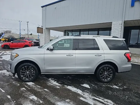 More photos of 2019 Ford Expedition Limited at RightDrive Muncie, IN