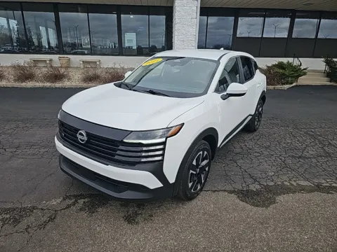 White 2025 Nissan Kicks SV for sale in Muncie, IN