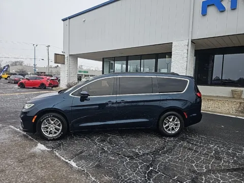 Another view of 2021 Chrysler Pacifica Touring for sale in Muncie, IN at RightDrive Muncie