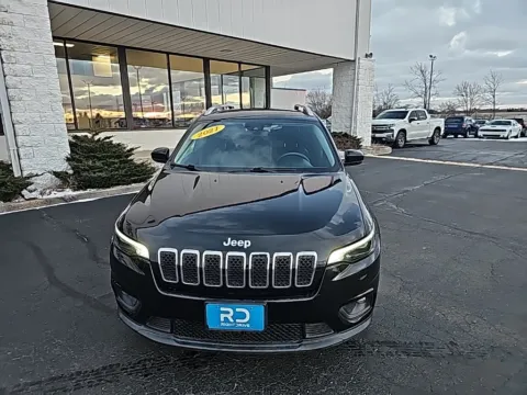 Photos of 2021 Jeep Cherokee Latitude Lux for sale in Muncie, IN at RightDrive Muncie