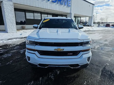 Photos of 2017 Chevrolet Silverado 1500 LT for sale in Muncie, IN at RightDrive Muncie