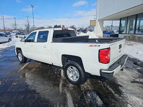 More photos of 2017 Chevrolet Silverado 1500 LT at RightDrive Muncie, IN