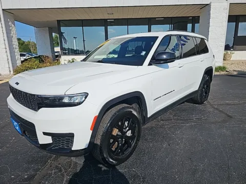 Another view of 2024 Jeep Grand Cherokee L Altitude for sale in Muncie, IN at RightDrive Muncie