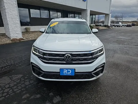 Photos of 2021 Volkswagen Atlas 3.6L V6 SE w/Technology R-Line for sale in Muncie, IN at RightDrive Muncie